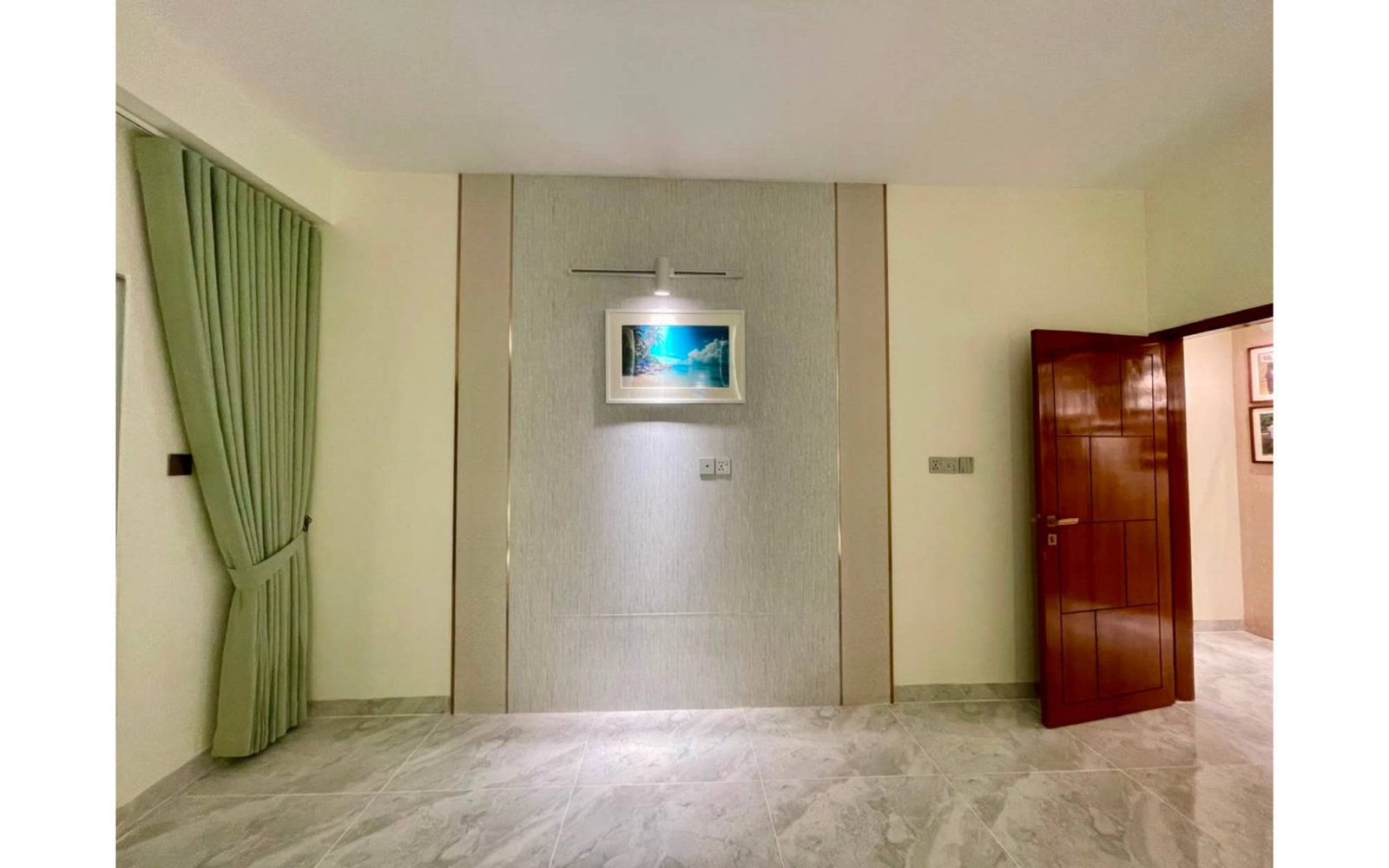 RESIDENCE  INTERIOR — gallery image 16